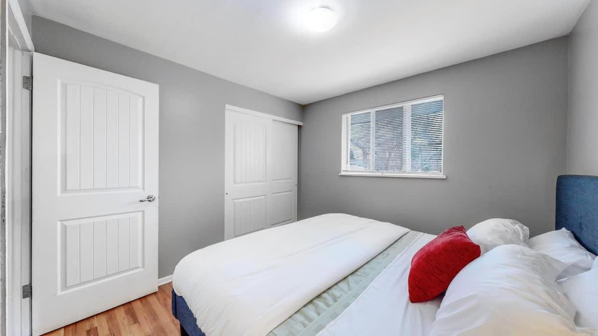 Holiday home Great Family Upper Unit 3 Bedrooms King Beds