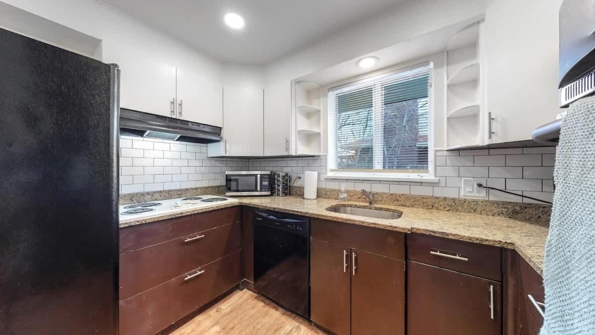 Great Family Upper Unit 3 Bedrooms King Beds *